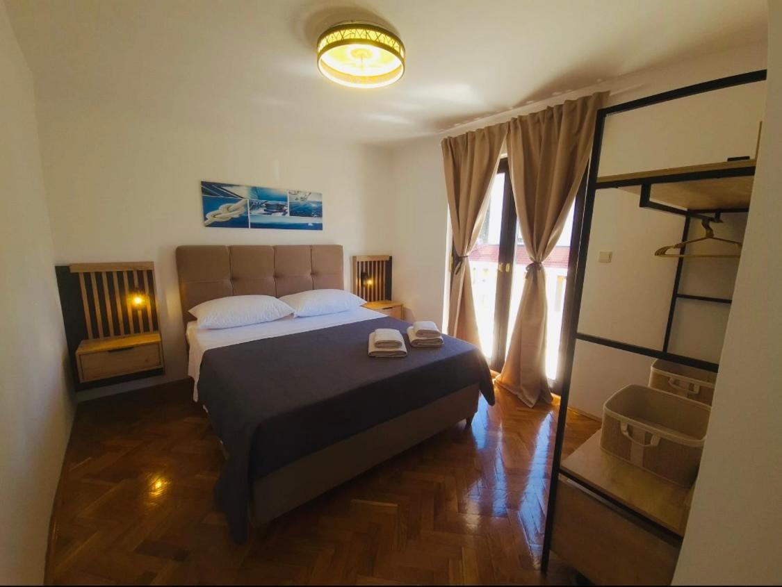 Apartments Mia Okrug Gornji Ngoại thất bức ảnh