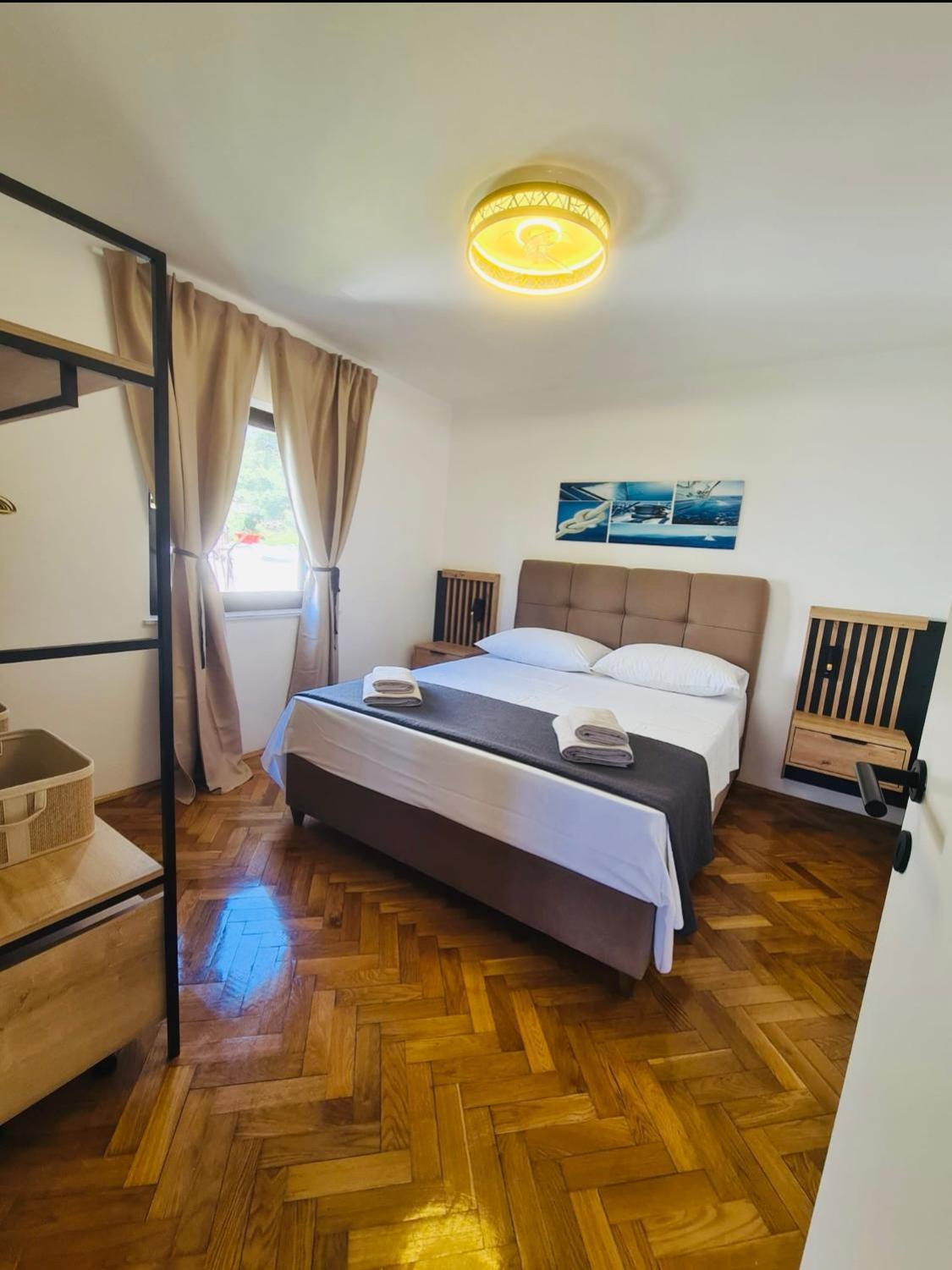 Apartments Mia Okrug Gornji Ngoại thất bức ảnh