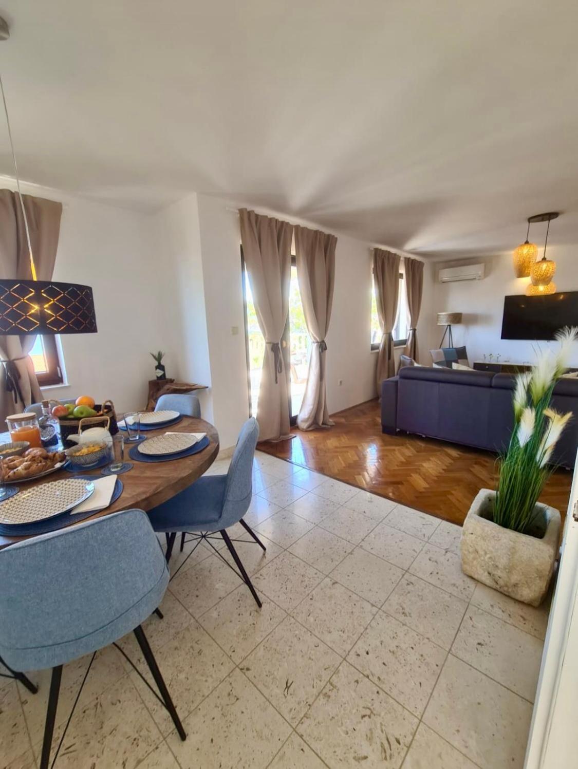 Apartments Mia Okrug Gornji Ngoại thất bức ảnh