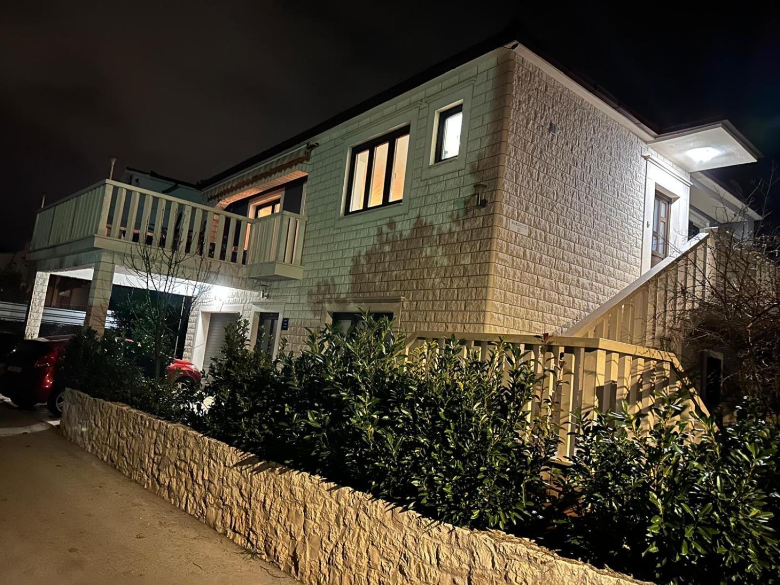 Apartments Mia Okrug Gornji Ngoại thất bức ảnh