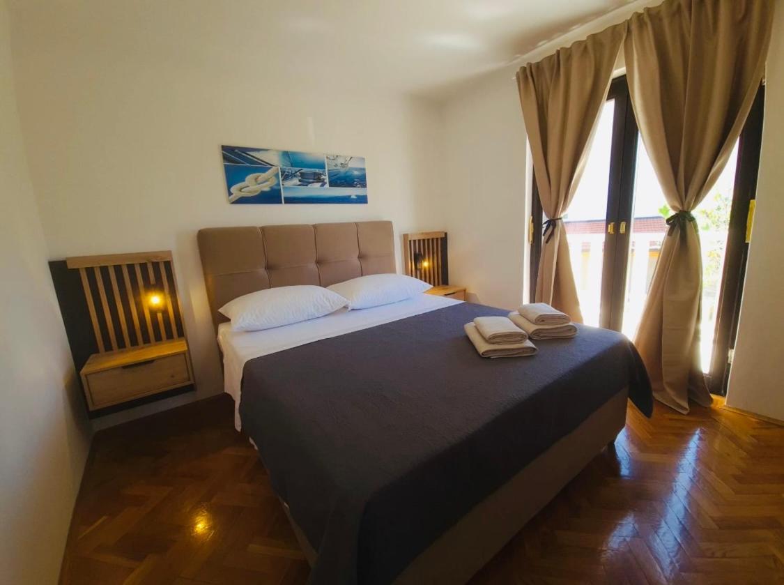 Apartments Mia Okrug Gornji Ngoại thất bức ảnh